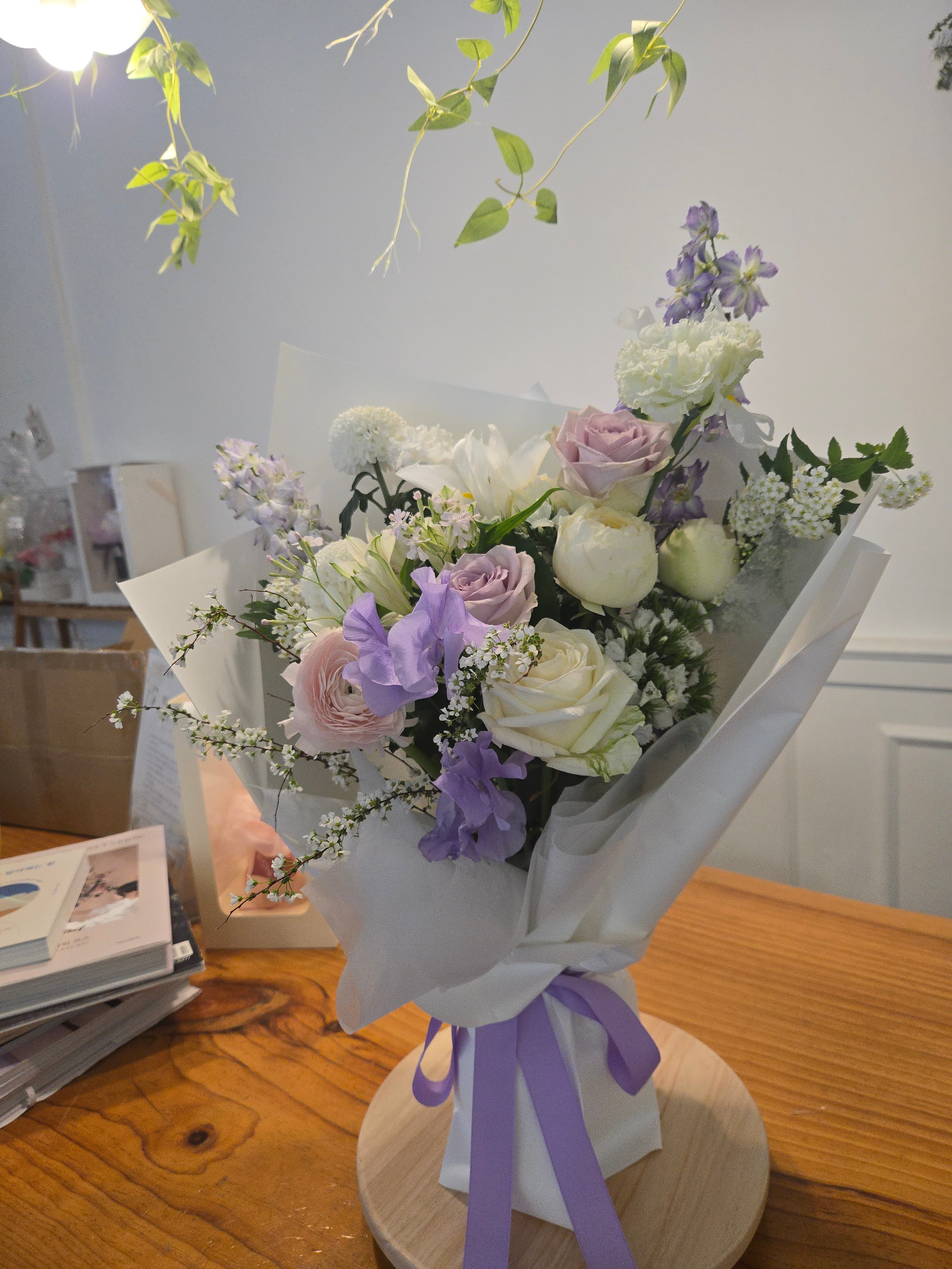 Neobella custom bouquet gallery image 3